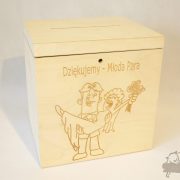 Drewniane pudełko na koperty ślubne małe-grawer